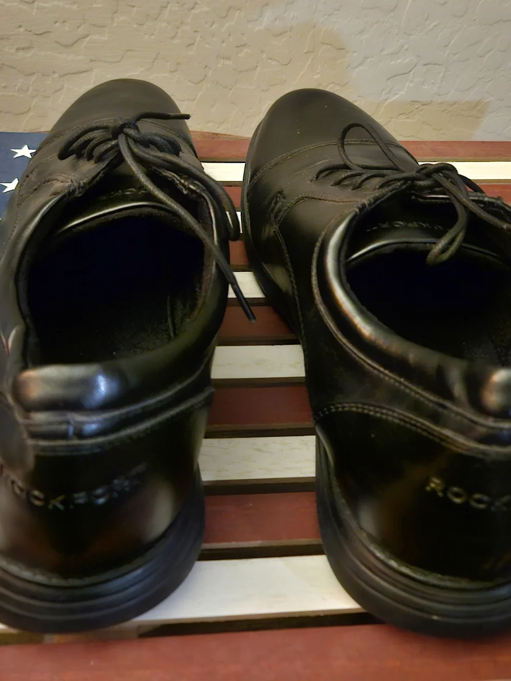 Rockport Men's Black Leather Cap-Toe Oxfords